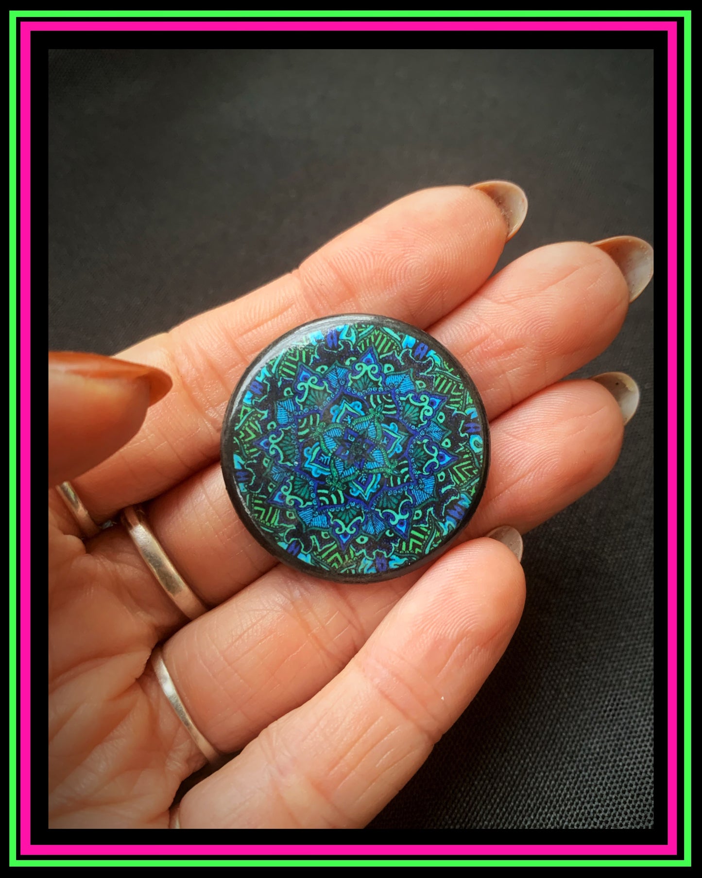 Bouton à épingle Mandala