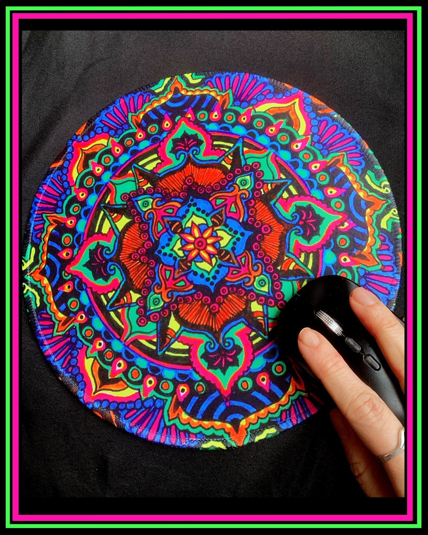 "Neon Kisses" Mousepad