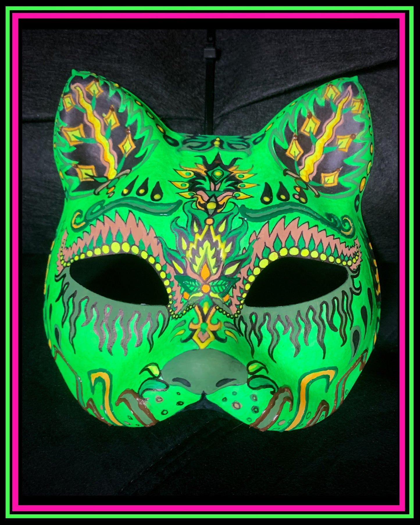 Green Magic Meow Mask